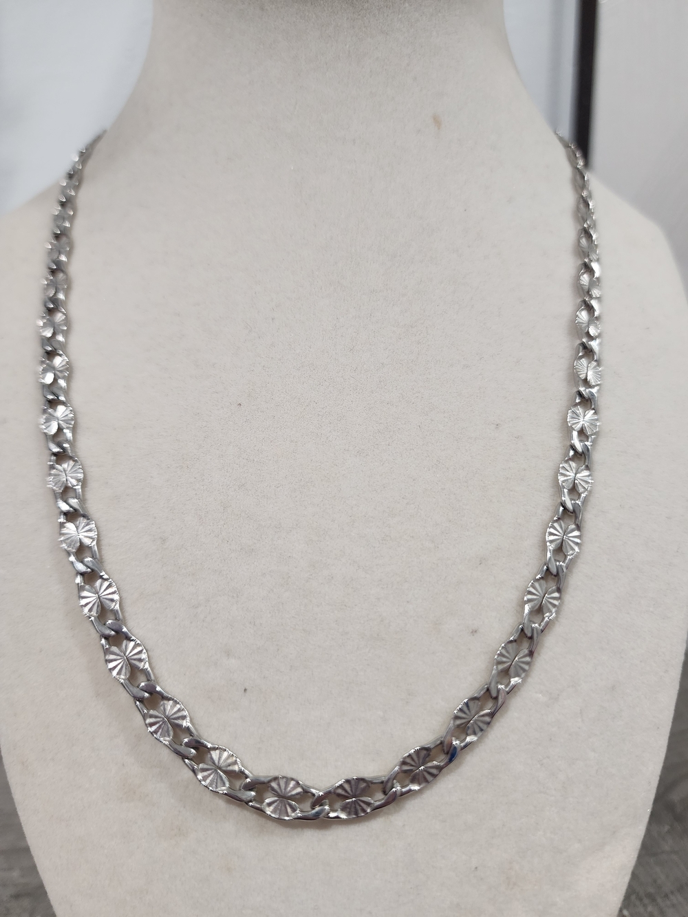 Silver Tone Floral Link Necklace - Alexa Rae